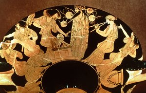 Kylix a Figure Rosse Attiche Raffigurante Dioniso e le Menadi da Greek